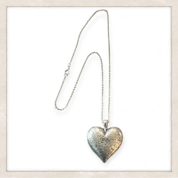 Vintage Oversized Etched Puffy Heart Pendant Necklace in Silver, 23” Long - Picture 6 of 6